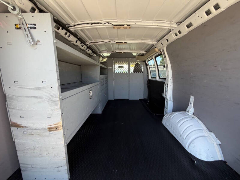 2017 Chevrolet Express 2500