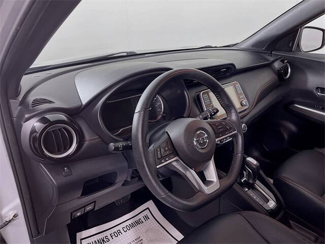 2019 Nissan Kicks SR