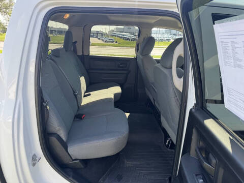 2017 RAM 1500 Express