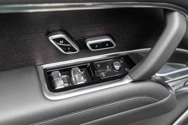 2025 Land Rover Range Rover 19
