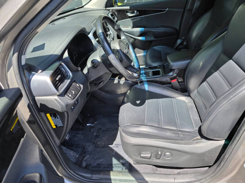 2018 Kia Sorento EX V6