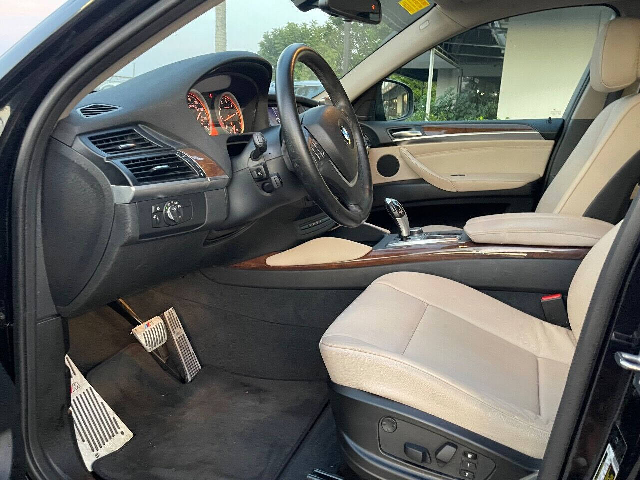 2011 BMW X6 SUV - $16,900