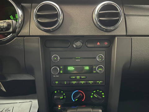 2008 Ford Mustang V6 Deluxe