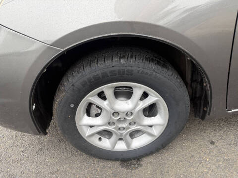 2005 Toyota Sienna LE 7 Passenger