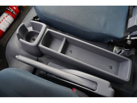 2015 Mitsubishi Fuso FE180