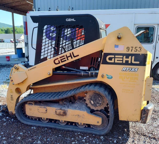 2020 GEHL RT185