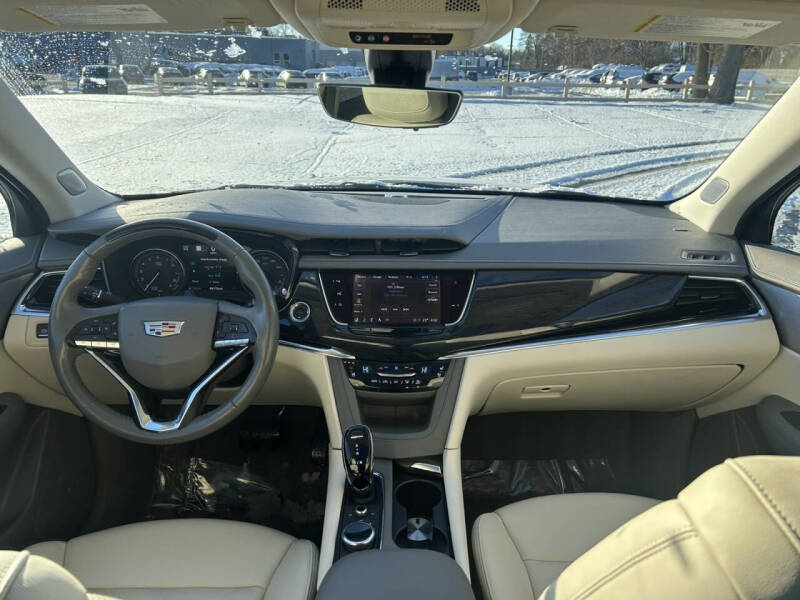 2023 Cadillac XT6 Premium Luxury