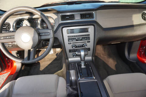 2012 Ford Mustang V6