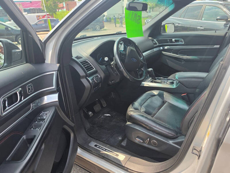 2016 Ford Explorer Sport