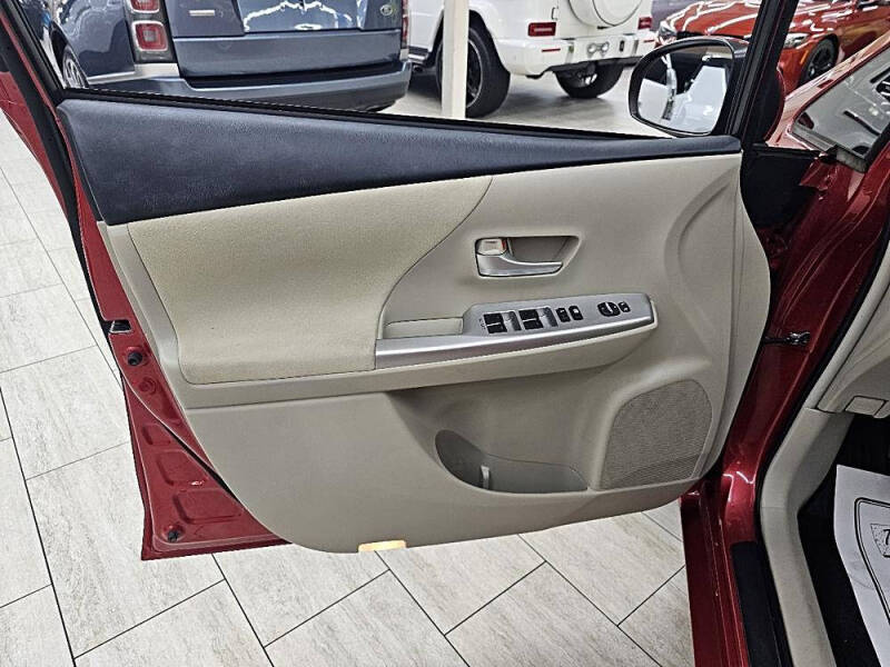 2012 Toyota Prius v Two