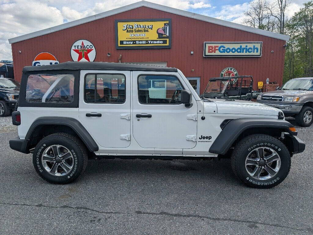 2023 Jeep Wrangler 2