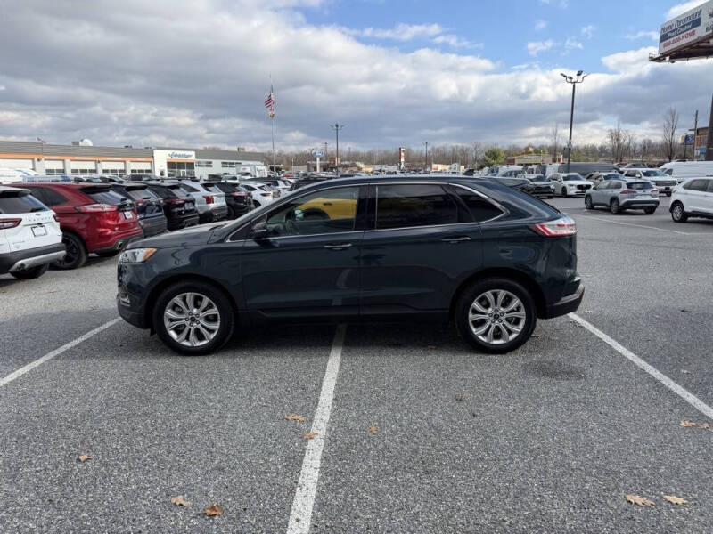 2022 Ford Edge Titanium