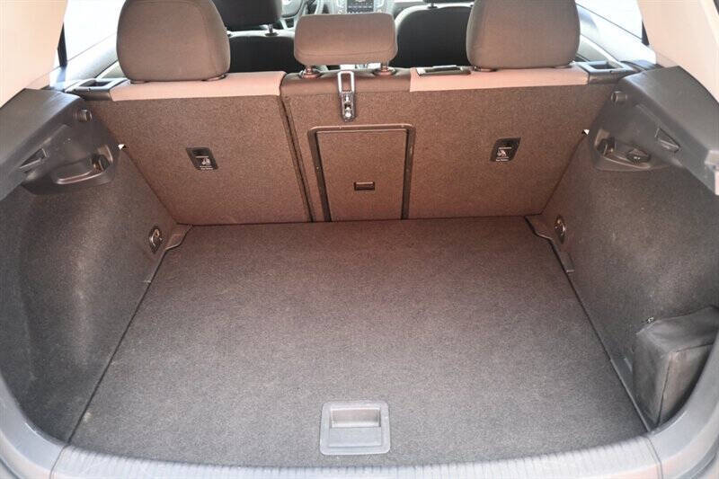 2016 Volkswagen e-Golf SE