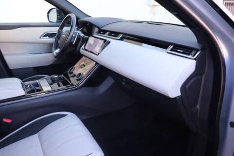 2019 Land Rover Range Rover Velar P250 R-Dynamic SE