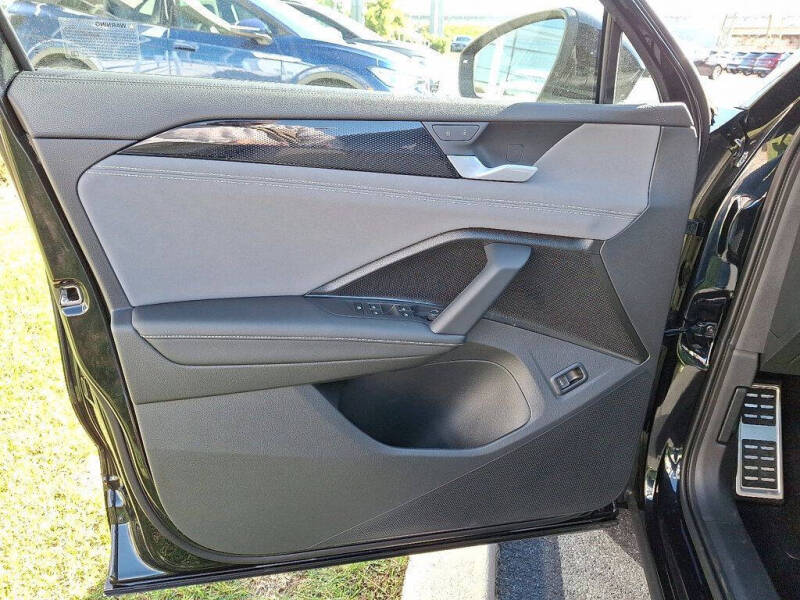 2026 Volkswagen Tiguan SE R-Line Black 4Motion