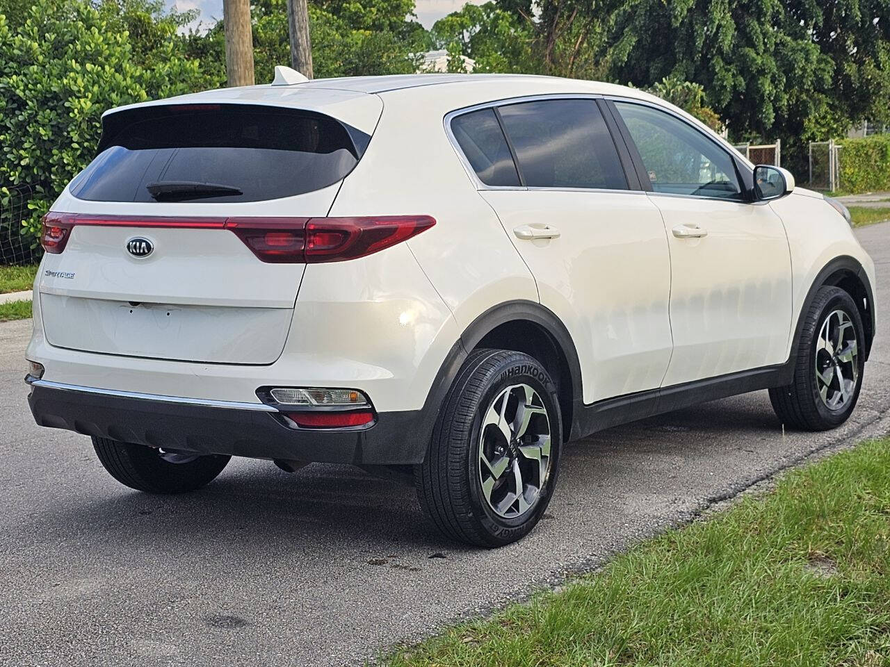 2022 KIA Sportage SUV / Crossover - $18,010