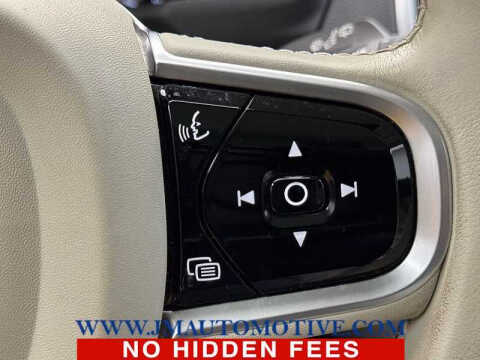 2019 Volvo XC90 T6 Momentum