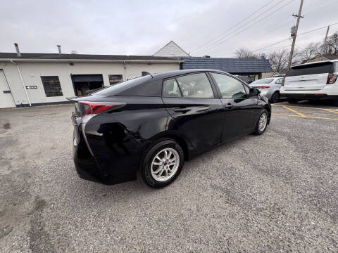 2016 Toyota Prius Two