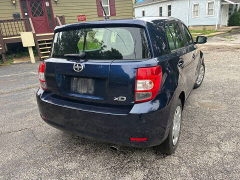 2010 Scion xD