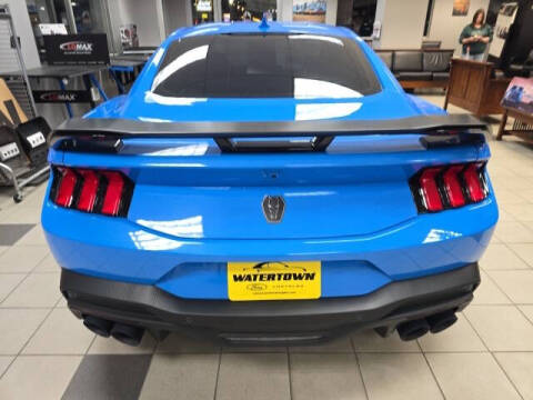 2025 Ford Mustang Dark Horse