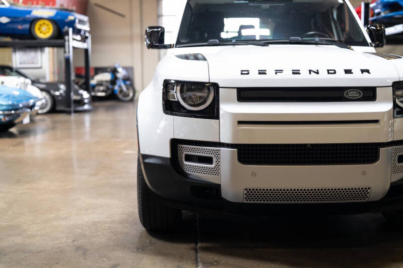 2020 Land Rover Defender 110 Standard