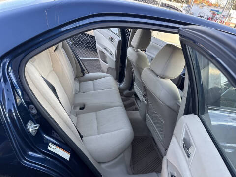 2013 Suzuki Kizashi SE