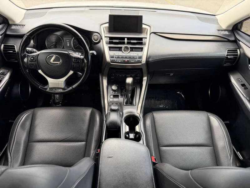 2017 Lexus NX 200t
