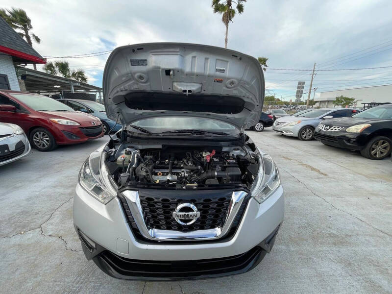 2020 Nissan Kicks S