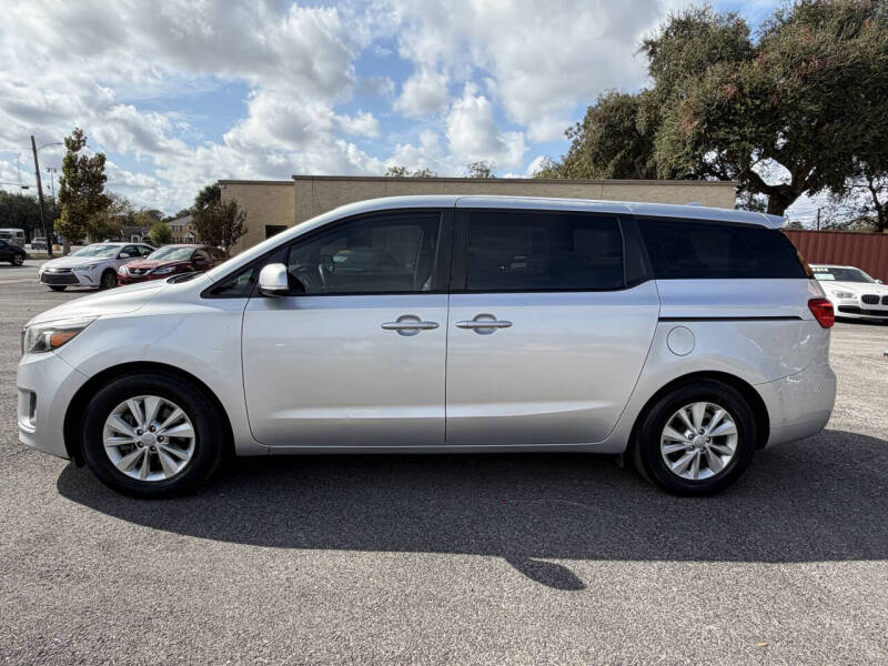 2016 Kia Sedona L