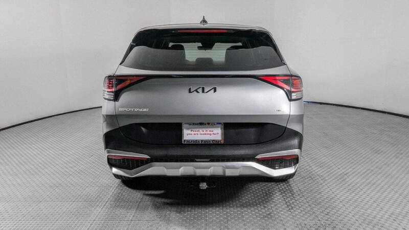 2023 Kia Sportage Hybrid LX
