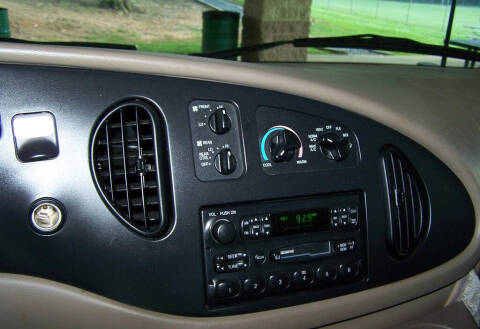 2000 Ford E-Series E-150