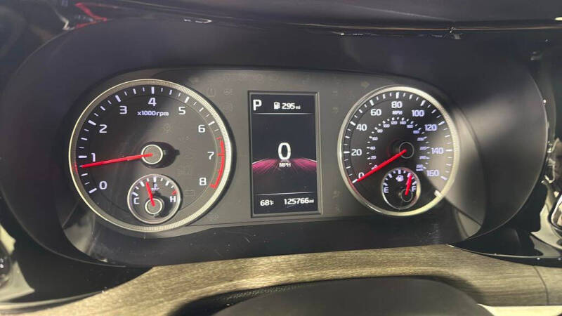 2022 Kia K5 EX