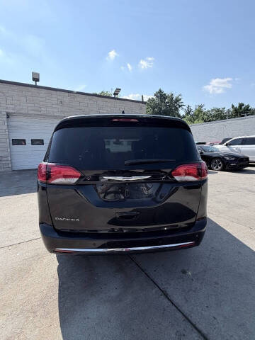 2019 Chrysler Pacifica Touring L