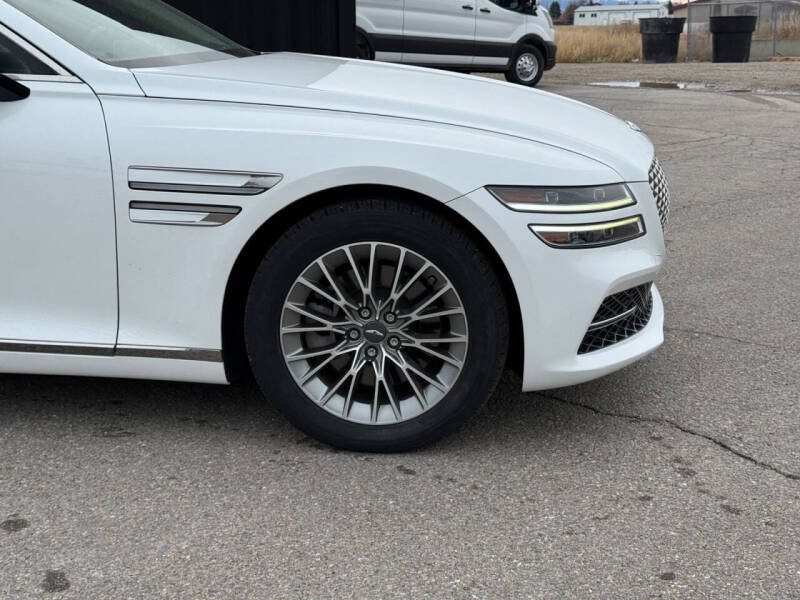 2023 Genesis G80