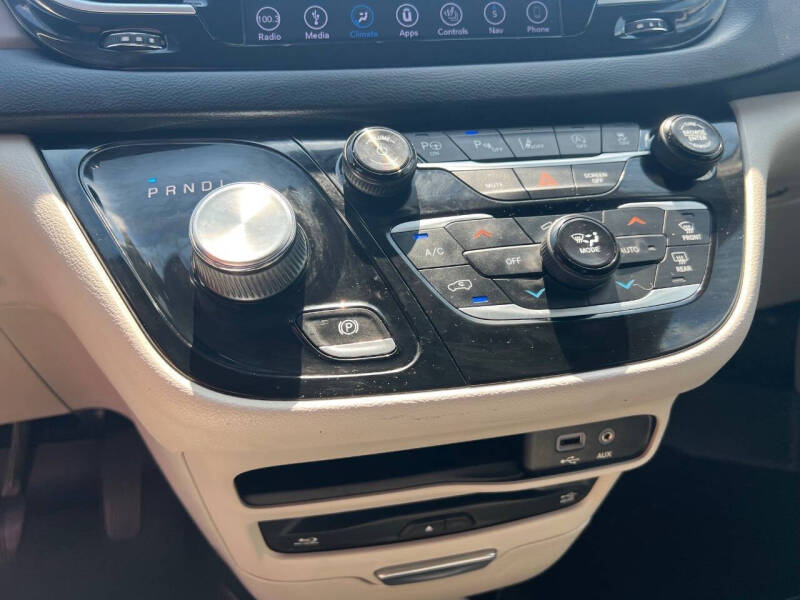 2018 Chrysler Pacifica Touring L Plus