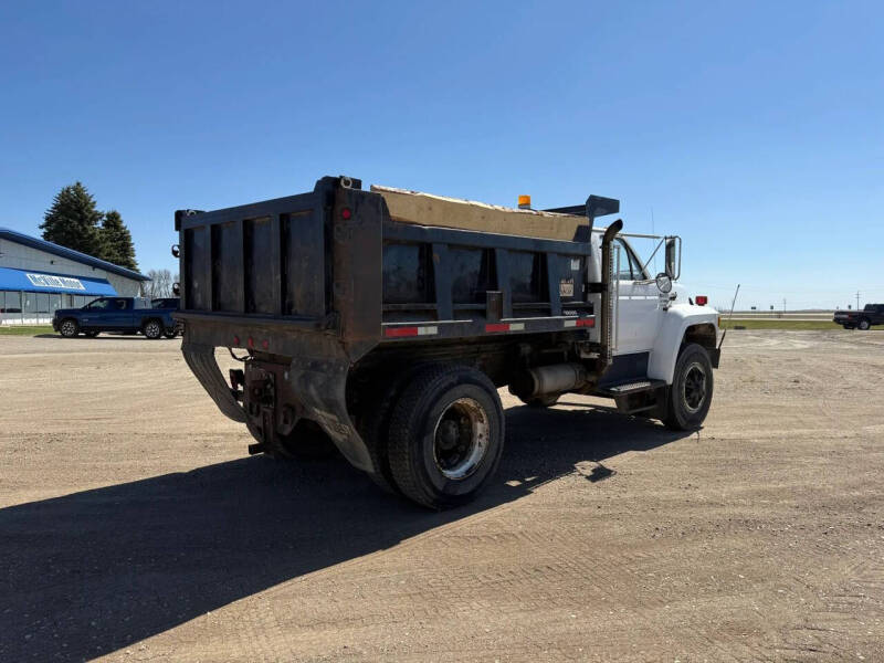 1993 Ford F-800