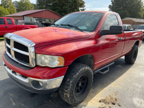 2004 Dodge Ram Pickup 1500 for sale at Sartins Auto Sales in Dyersburg TN