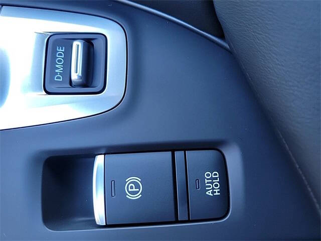 2025 Infiniti QX55 Essential