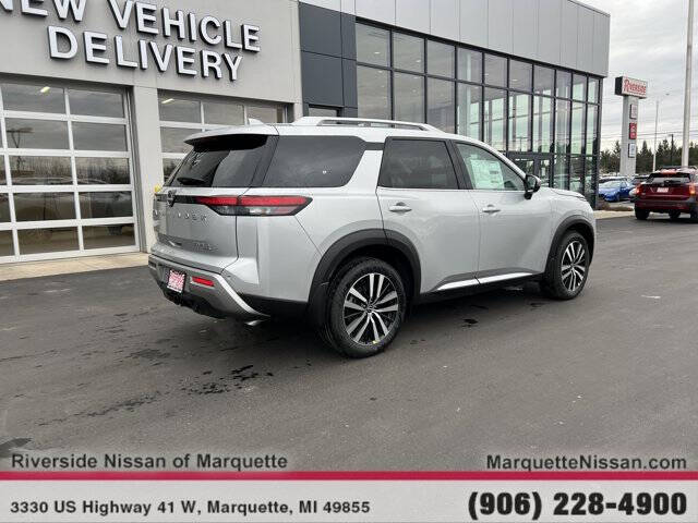 2025 Nissan Pathfinder Platinum