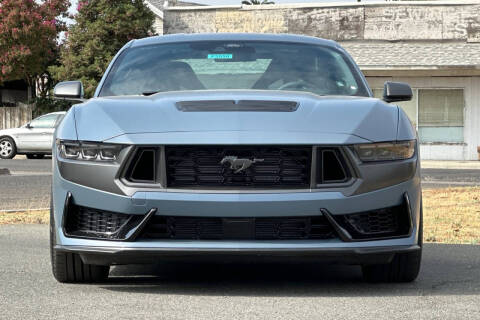 2025 Ford Mustang Dark Horse