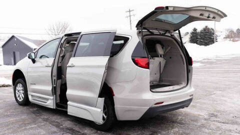 2017 Chrysler Pacifica Touring