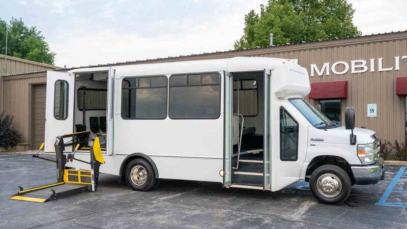 2016 Ford E-Series Cutaway Base