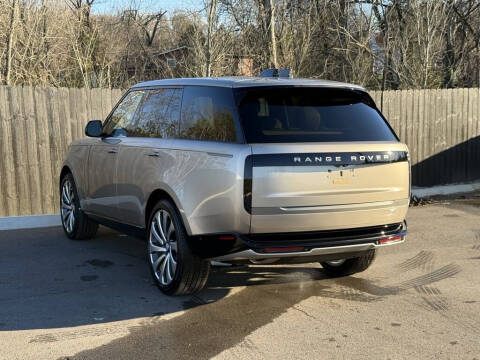 2025 Land Rover Range Rover P400 SE