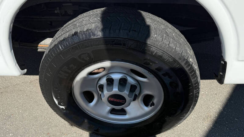 2023 GMC Savana 2500