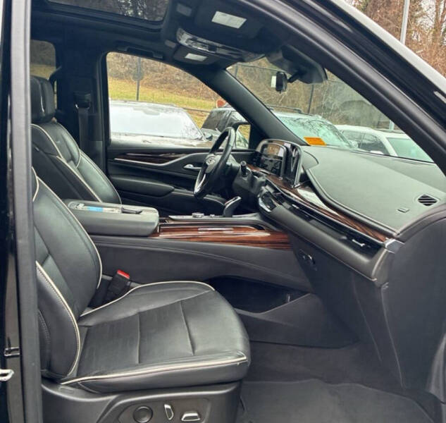 2023 Cadillac Escalade Premium Luxury