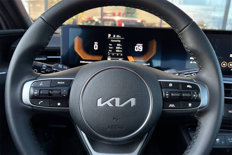 2026 Kia K5