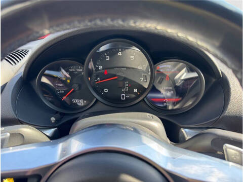 2021 Porsche 718 Boxster