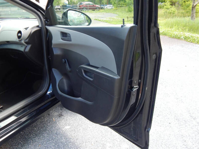 2015 Chevrolet Sonic LS Auto