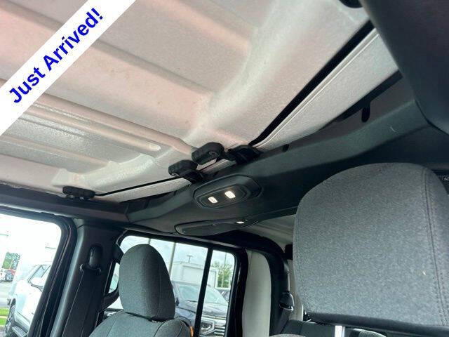 2025 Jeep Gladiator NightHawk