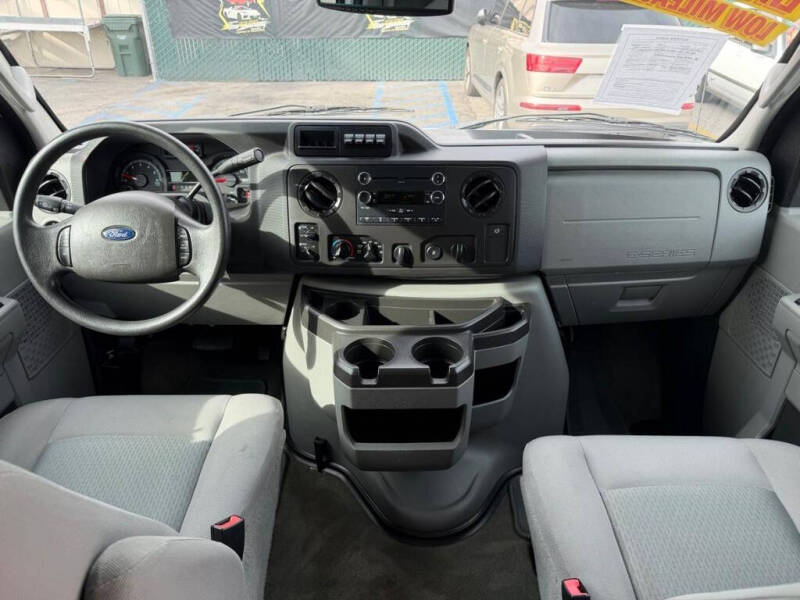 2014 Ford E-Series E-250